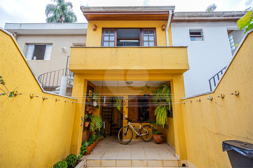 Casa à venda com 3 quartos, sendo 2 suítes,  em Chácara Santo Antônio (zona Sul), São Paulo, SP