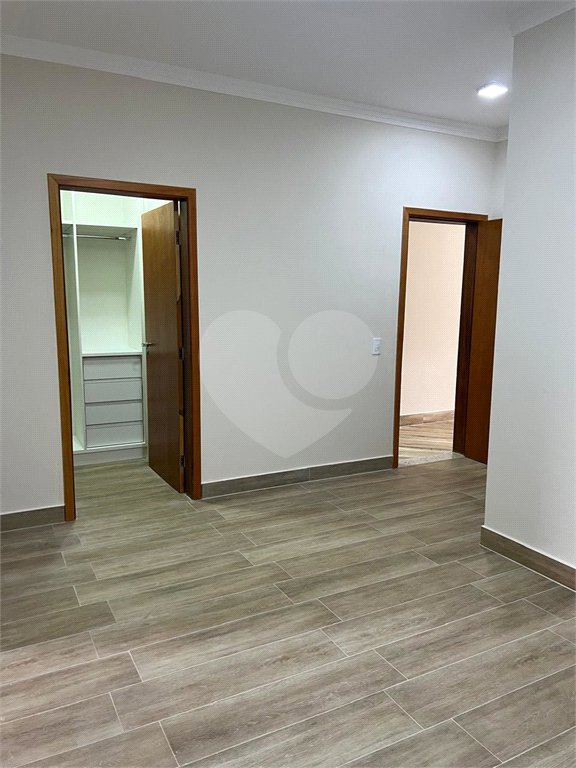 Casa à venda com 3 suítes no condomínio Palmeiras Imperiais, Salto - SP