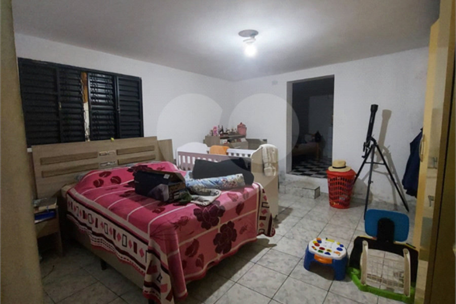 Sobrado à venda com 8 quartos no Brasilândia, São Paulo, SP
