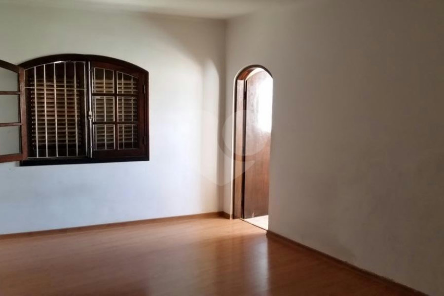Sobrado à venda com 3 quartos, sendo 1 suíte, em Jardim Virginia Bianca, São Paulo, SP
