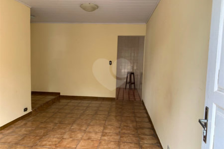 Sobrado à venda com 4 quartos, sendo 1 suíte,  em Vila Guarani (z Sul), São Paulo, SP