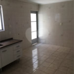 Sobrado à venda com 4 quartos, sendo 1 suíte, em Tremembé, São Paulo, SP