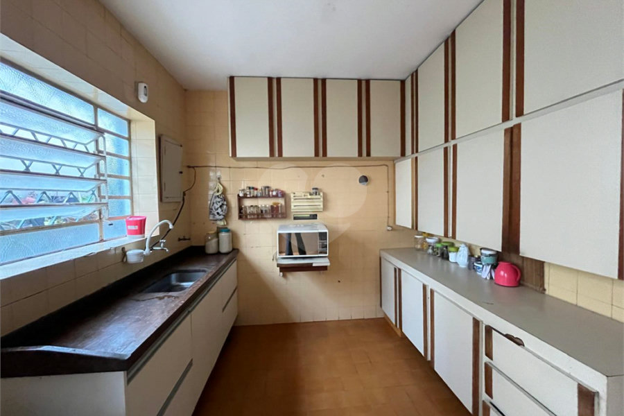 Sobrado à venda com 5 quartos, sendo 1 suíte, em Palmas do Tremembé, São Paulo, SP