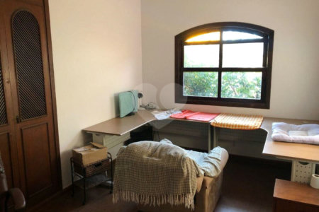 Casa à venda com 4 quartos em Bosque, Vinhedo, SP