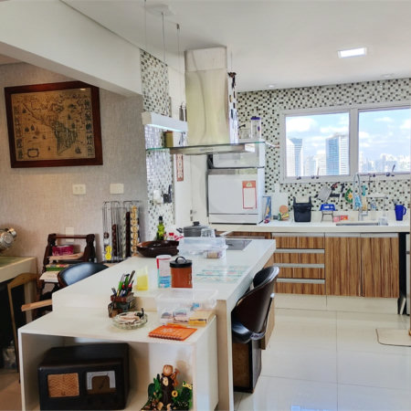 Apartamento à venda ou para alugar com 3 quartos, sendo 1 suíte,  em Real Parque, São Paulo, SP