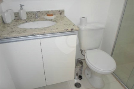 Apartamento para alugar com 2 quartos em Parque Reboucas, São Paulo, SP