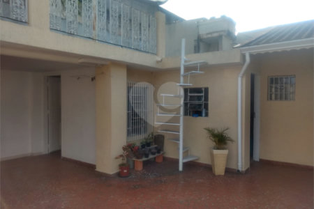 Casa á venda - Saúde!!