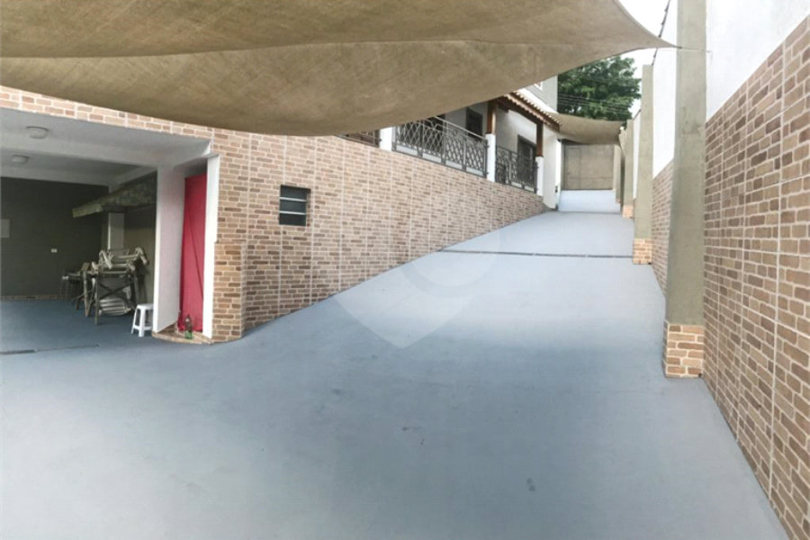 Casa à venda com 3 quartos, sendo 1 suíte, no condomínio Alpes de Mairiporã, Mairiporã - SP
