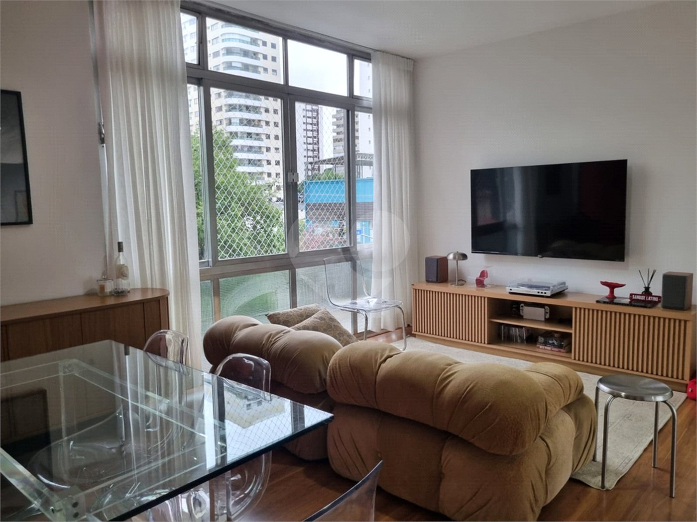 Apartamento à venda com 2 quartos em Moema, São Paulo, SP