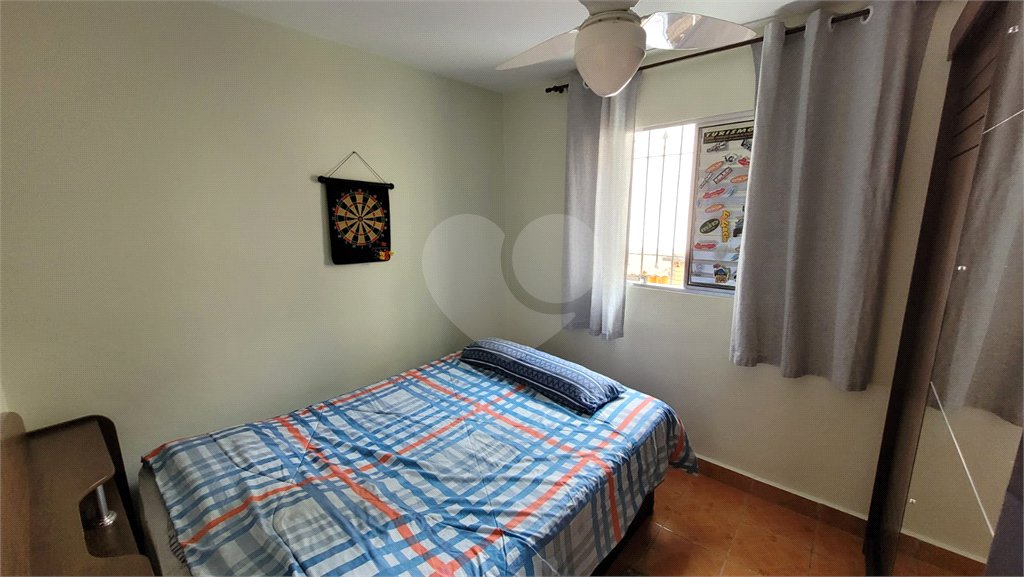 Casa à venda com 4 quartos, sendo 1 suíte, em Parque Maria Domitila, São Paulo, SP