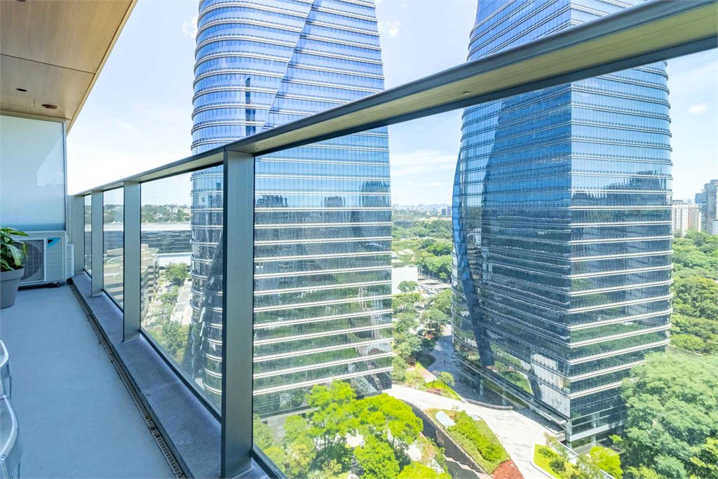 Apartamento à venda ou para alugar com 1 quarto em Vila Olímpia, São Paulo, SP