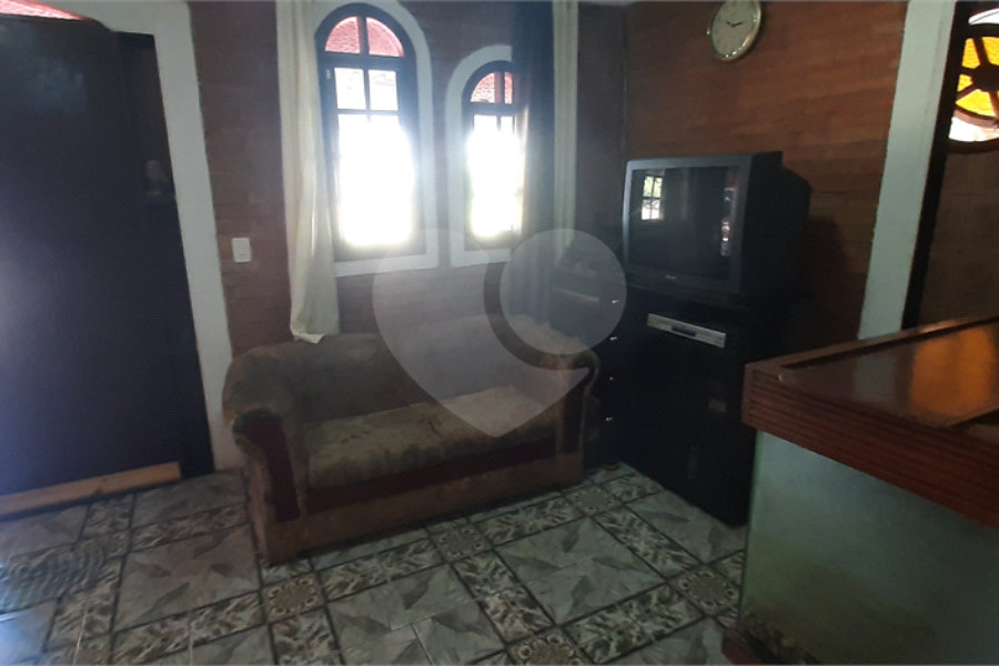 Casa à venda com 3 quartos, sendo 1 suíte, no condomínio Sausalito, Mairiporã - SP
