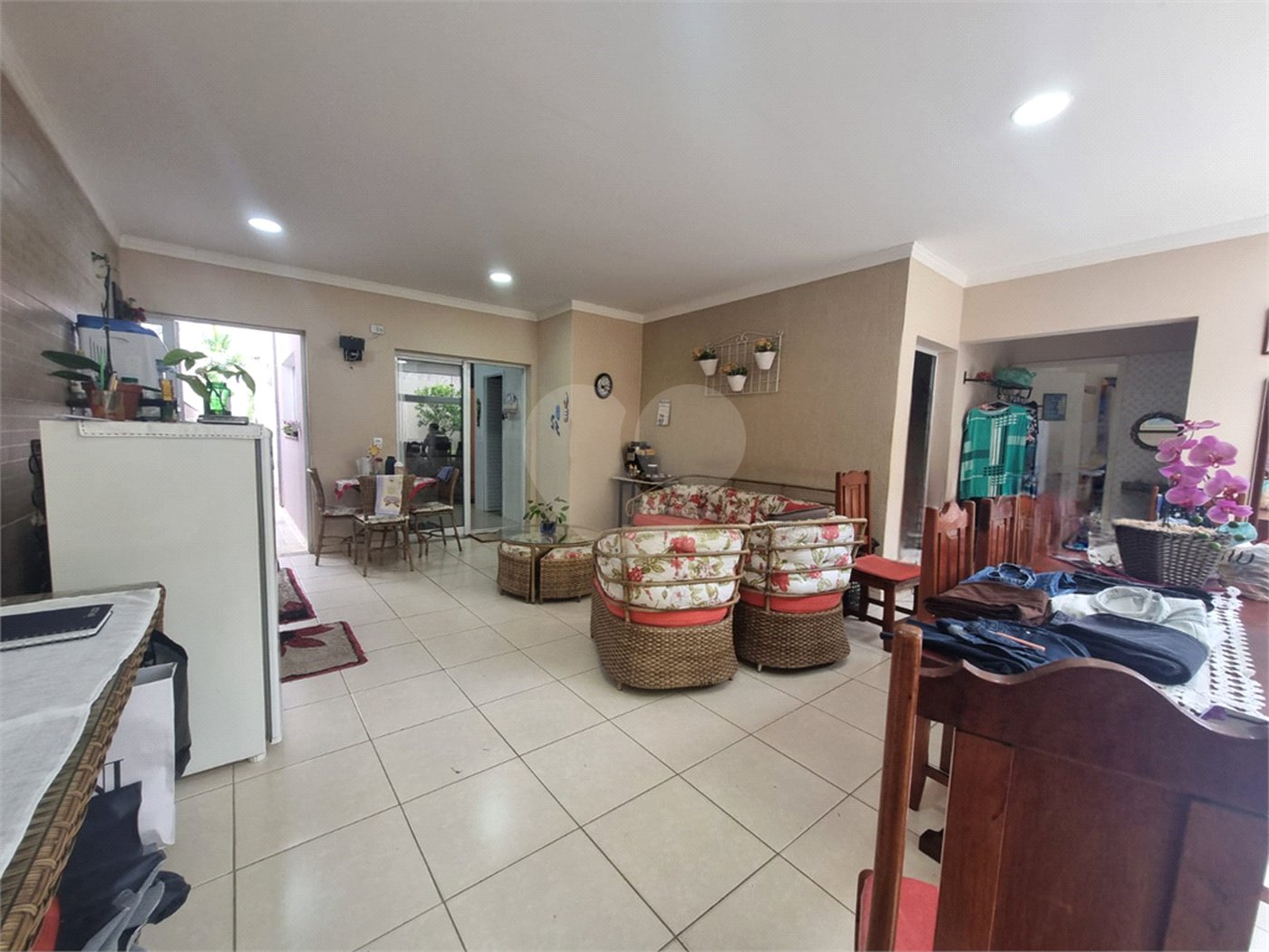 Casa à venda com 4 quartos, sendo 1 suíte,  no condomínio Ibiti do Paço, Sorocaba - SP