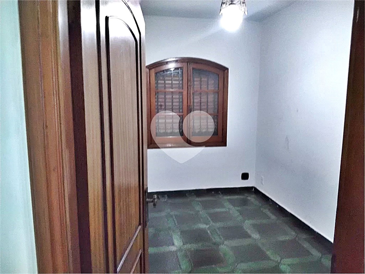 Sobrado à venda com 4 quartos, sendo 2 suítes, em Jardim São Bento, São Paulo, SP