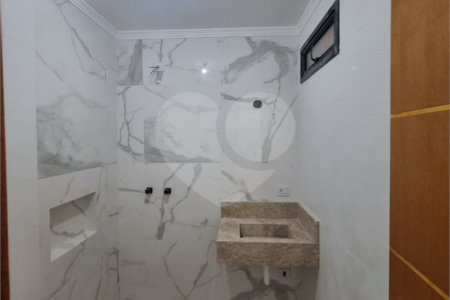 Sobrado à venda com 3 quartos, sendo 1 suíte, em Vila Romero, São Paulo, SP