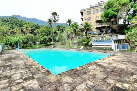 Casa à venda com 11 quartos, sendo 6 suítes, em Taquara, Rio de Janeiro, RJ
