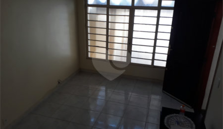 Sobrado à venda com 2 quartos em Tremembé, São Paulo, SP