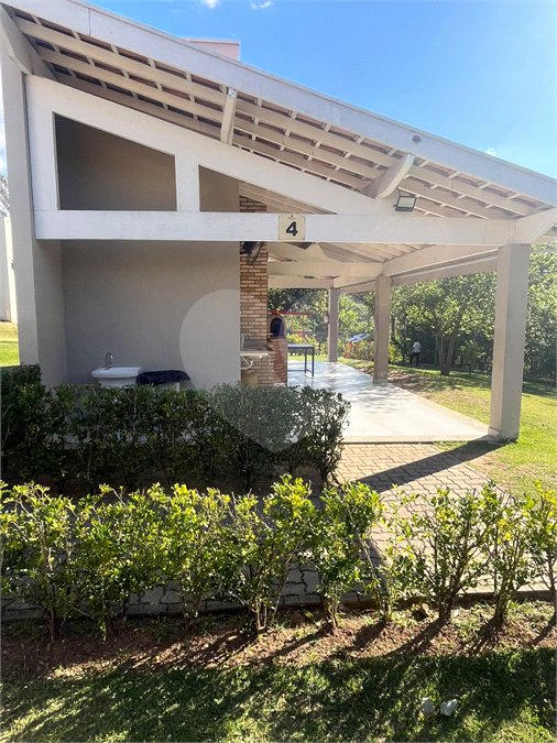 Casa à venda ou para alugar com 2 quartos, sendo 4 suítes, no condomínio Residencial Jardim Bréscia, Indaiatuba - SP