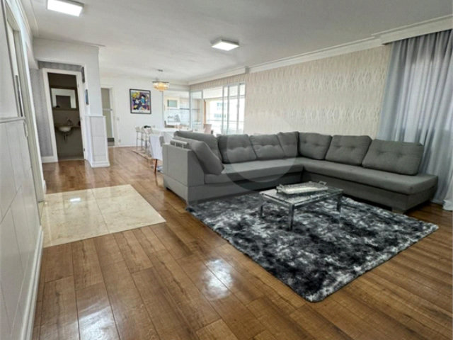 Apartamento para alugar com 4 quartos, sendo 3 suítes,  em Tatuapé, São Paulo, SP
