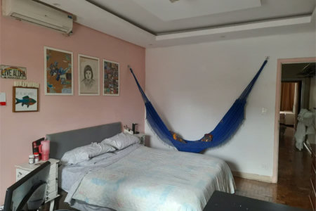 Sobrado à venda com 3 quartos em Vila Hamburguesa, São Paulo, SP