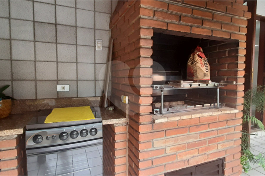 Sobrado à venda com 5 suítes em Tremembé, São Paulo, SP