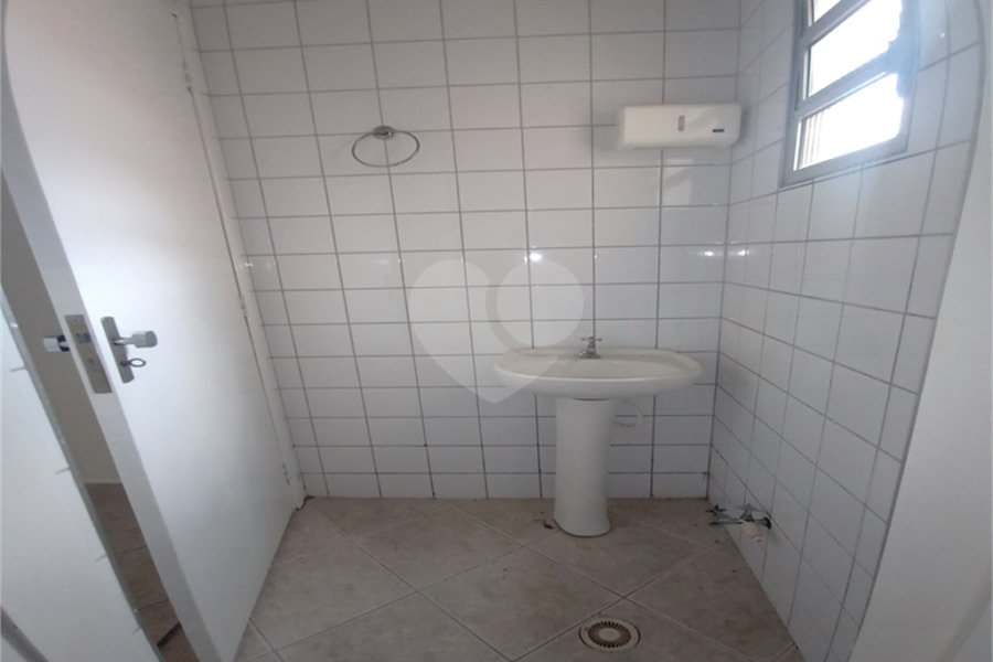 Prédio à venda com 2 quartos, sendo 1 suíte, em Jardim Brasil (zona Norte), São Paulo, SP