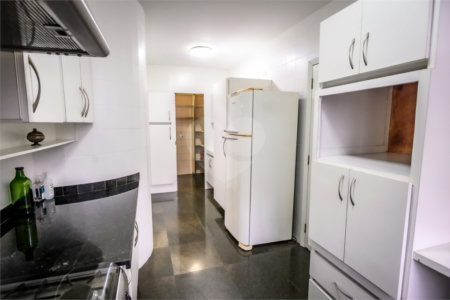Apartamento à venda com 3 suítes em Paineiras do Morumbi, São Paulo, SP