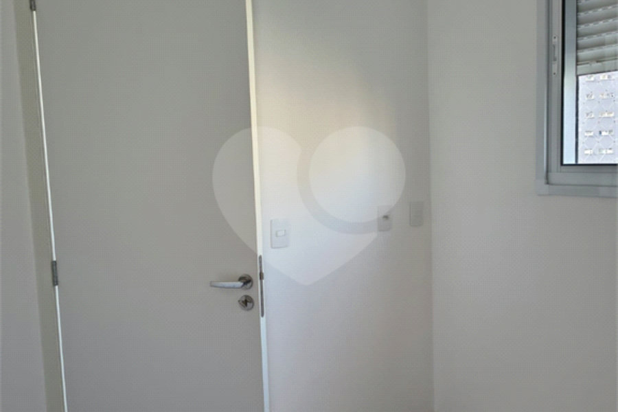 Apartamento à venda com 2 quartos em Vila Guarani, São Paulo, SP