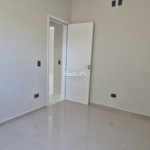 Casa térrea à venda com 4 quartos, sendo 2 suítes, no condomínio Alto da Floresta, Bom Jesus dos Perdões - SP