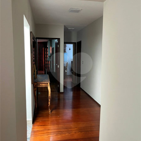 Casa Térrea à venda com 5 quartos, sendo 3 suítes,  em Vila Oliveira, Mogi das Cruzes, SP