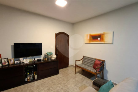 Casa à venda com 3 quartos, sendo 2 suítes, em Jardim Prestes de Barros, Sorocaba, SP