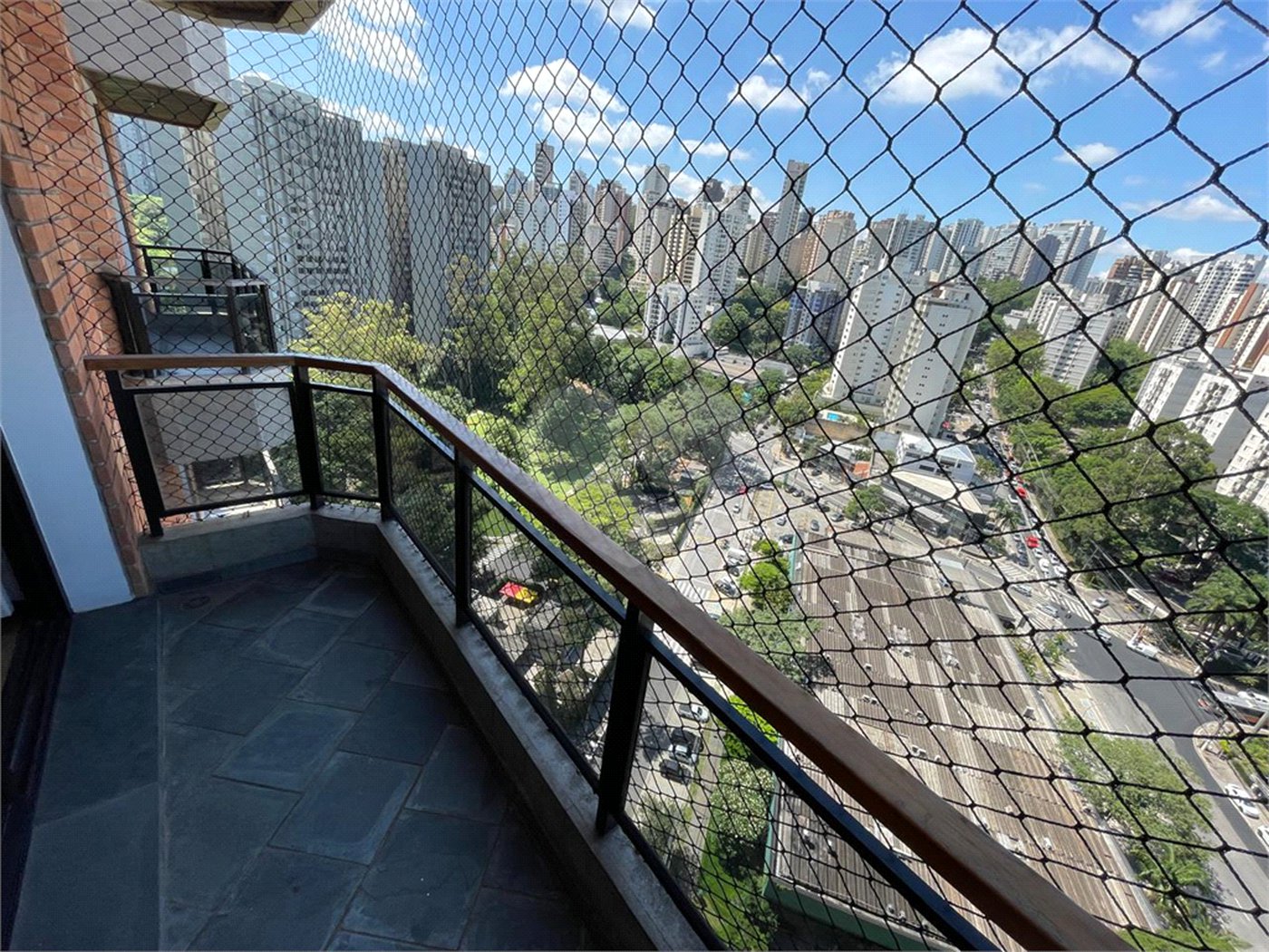 Apartamento à venda com 3 quartos, sendo 1 suíte, em Parque Bairro Morumbi, São Paulo, SP