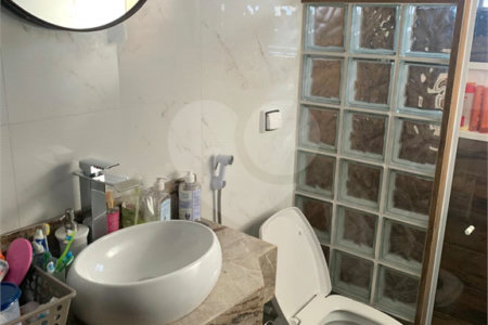 Casa Térrea à venda com 3 quartos, sendo 1 suíte,  em Alpes D'ouro, Bom Jesus dos Perdões, SP