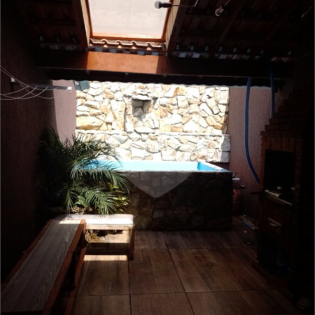 Casa à venda com 3 quartos, sendo 1 suíte,  em Jardim Coqueiro, Itaquaquecetuba, SP