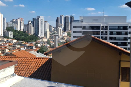 Sobrado à venda com 3 suítes em Vila Pompéia, São Paulo, SP