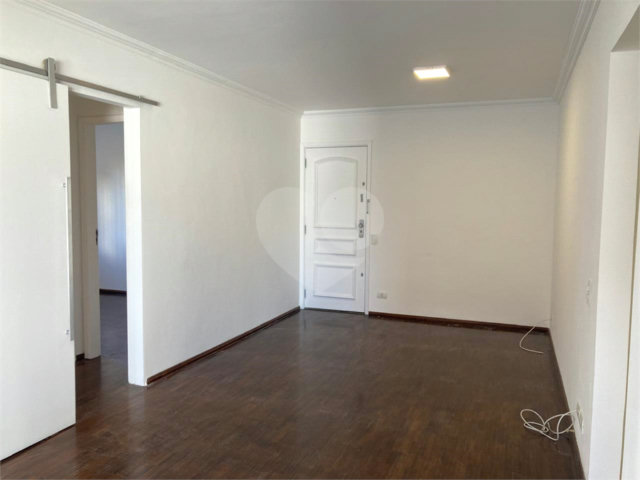 Apartamento para alugar com 3 quartos em Chácara Santo Antônio, São Paulo, SP