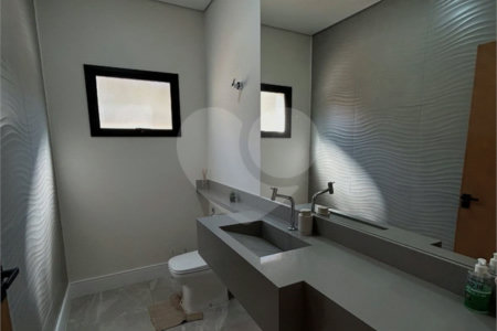Casa à venda com 3 quartos, sendo 1 suíte, no condomínio Bosque dos Pires, Itatiba - SP