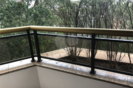 Apartamento à venda com 4 suítes em Vila Suzana, São Paulo, SP