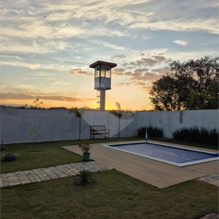 Casa à venda com 4 quartos, sendo 3 suítes, no condomínio Vilaggio Araçoiaba, Araçoiaba da Serra - SP