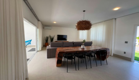 Casa para alugar com 2 suítes, no condomínio Outeiro São Francisco, Porto Seguro - BA