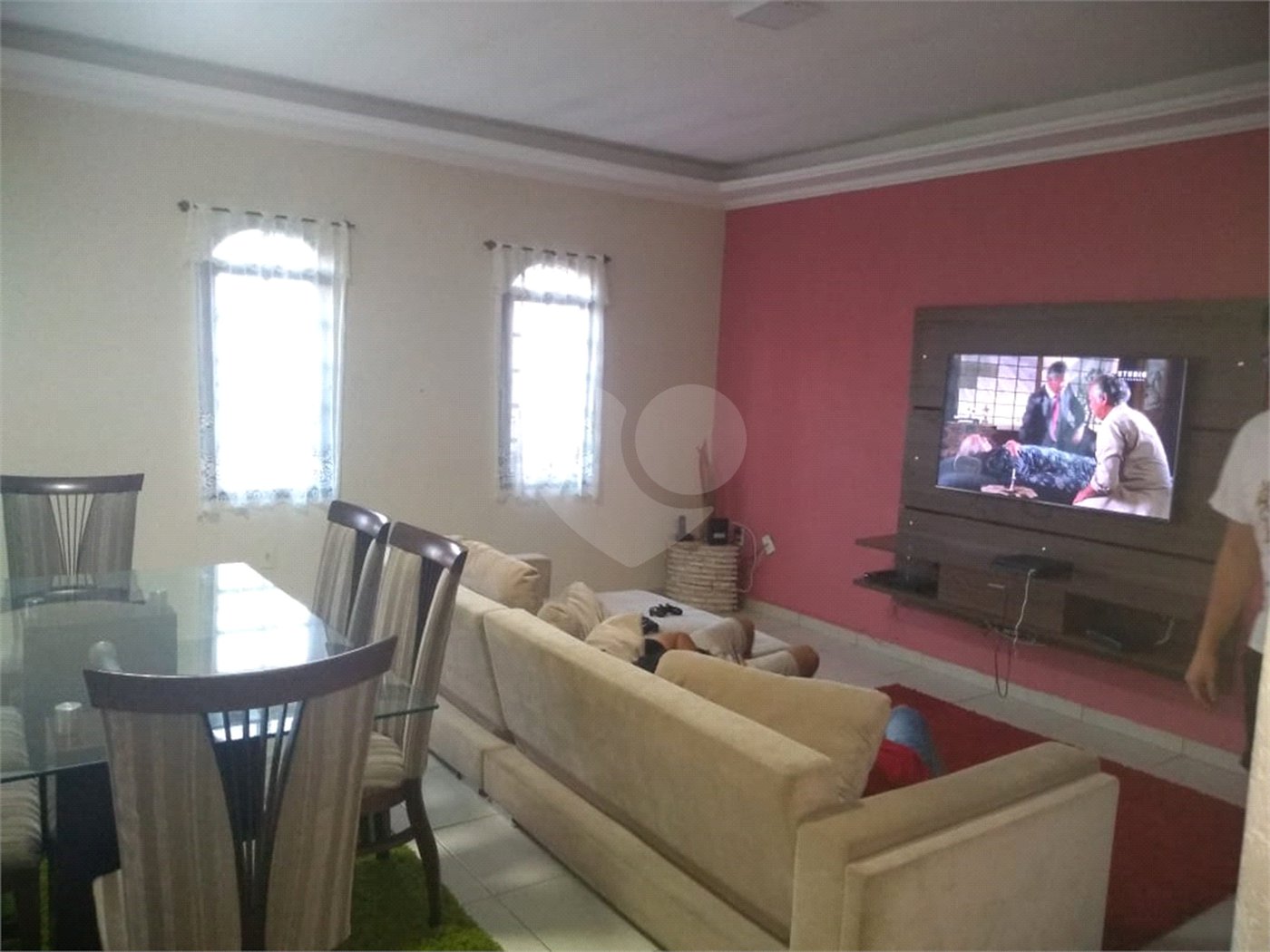 Casa Térrea à venda com 3 suítes em Jardim São Pedro, Mogi das Cruzes, SP