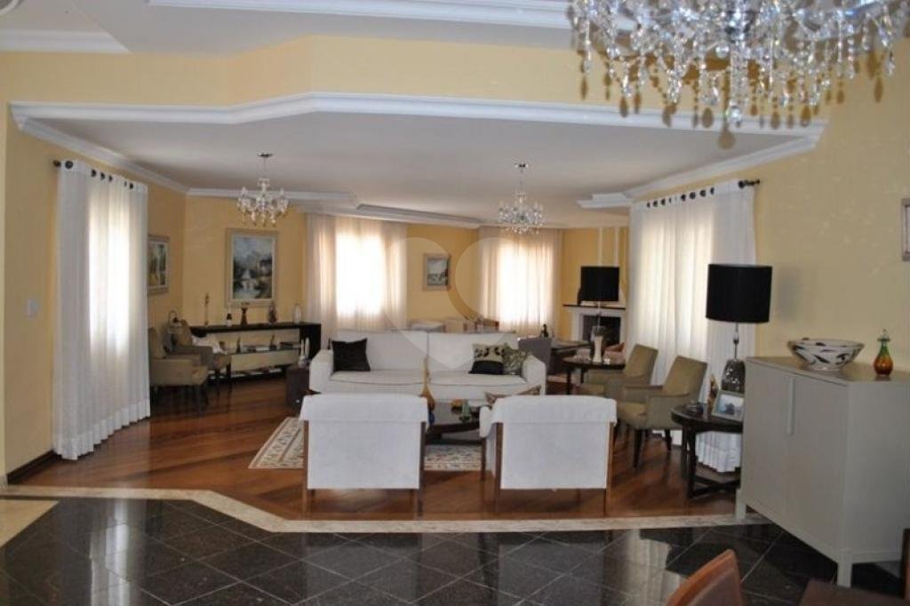 Casa à venda com 4 suítes no condomínio Praça Lagoa dos Patos,38, São Paulo - SP