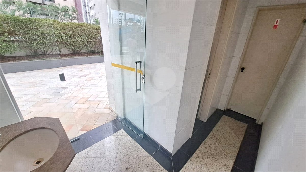 Apartamento à venda com 3 quartos, sendo 1 suíte, em Vila Mariana, São Paulo, SP