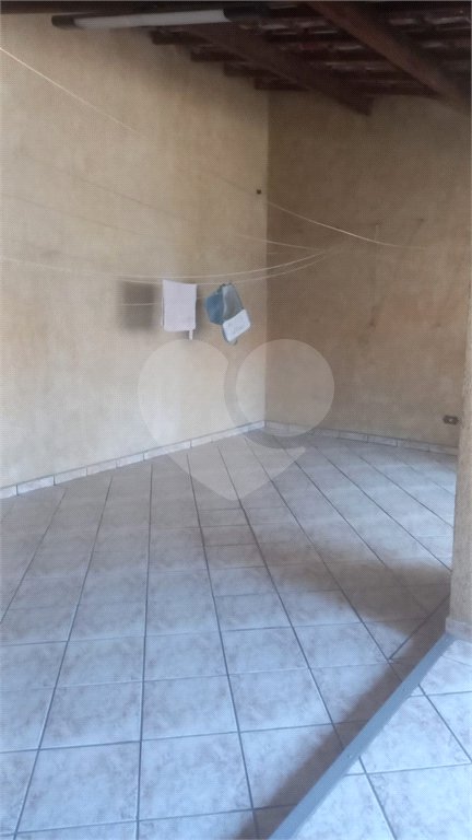 Casa à venda com 5 quartos, sendo 2 suítes, em Jardim Santa Clara, Guarulhos, SP