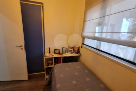 Apartamento à venda com 3 quartos, sendo 1 suíte, em Chácara São João, São Paulo, SP