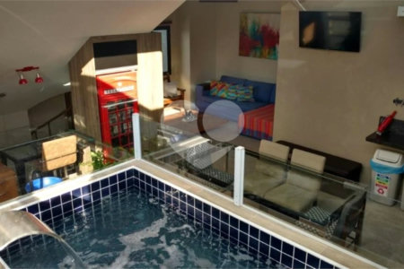 Duplex à venda com 3 quartos, sendo 1 suíte, em Vila Andrade, São Paulo, SP