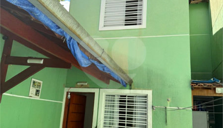 Sobrado à venda com 3 suítes em Vila Constança, São Paulo, SP