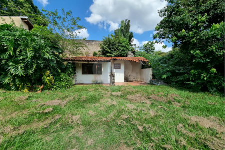 Casa à venda com 3 quartos, sendo 1 suíte, no condomínio São Joaquim, Vinhedo - SP