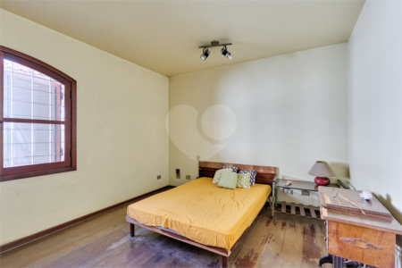 Casa de Vila à venda com 4 suítes em Granja Julieta, São Paulo, SP