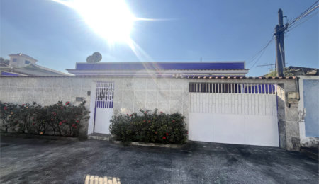 Casa à venda com 3 quartos, sendo 1 suíte,  em Campo Grande, Rio de Janeiro, RJ